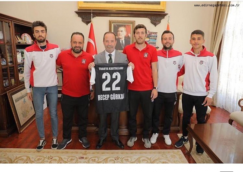 Beşiktaş Futbol Okulu'nda 29 Ekim coşkusu