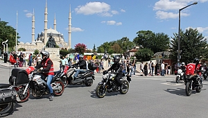 500 DEMİR ATLI ZAFERE SÜRDÜ