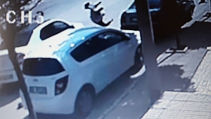 Kaza anı güvenlik kamerasında