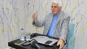 “AKLIM AK PARTİ, KALBİM CHP DİYOR”