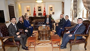 EFSED’DEN VALİ ÖZDEMİR’E ZİYARET