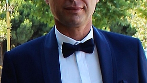 GÖZÜMÜZÜN ÖNÜNDE BİR TİYATRO OYNANDI