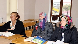 OKUMA YAZMAYI 72 YAŞINDA ÖĞRENDİ