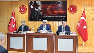 BAŞKAN AÇTI AĞZINI, YUMDU GÖZÜNÜ