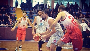 ERKEKLER GALİBİYETLE BAŞLADI