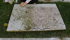 TARİHİ YAZIT MUSALLA TAŞI OLARAK KULLANILMIŞ
