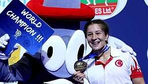 YASEMİN ADAR'DAN "SAHTE HESAP" AÇIKLAMASI