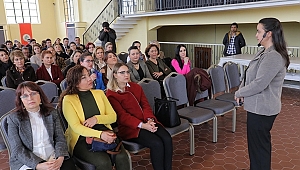 EDİRNE AKADEMİ’DEN ‘İLETİŞİM VE BEDEN DİLİ’ EĞİTİMİ