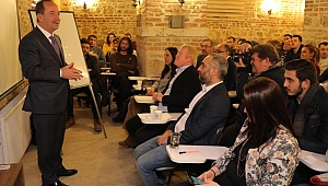 İSMAİL SAYMAZ’DAN ‘MEDYA’ DERSİ