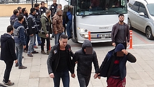 GEÇİT VERMEDİLER