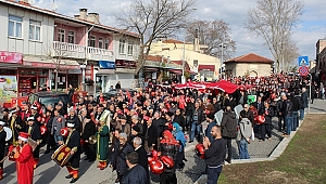 YÜZLER ASKERLİK BAŞVURUSUNDA