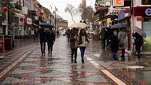 EDİRNE'DE SAĞNAK ETKİLİ OLDU