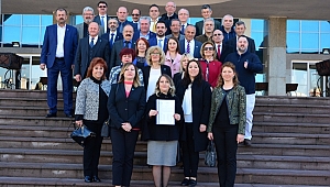 “GÜNEŞİ BATI’DA DOĞURMAK İSTİYORUZ”