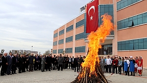 NEVRUZ ATEŞİ YANDI