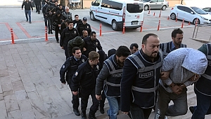 FUHUŞ OPERASYONUNDA 5 TUTUKLAMA