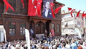 ÖDÜLE DOYMAYAN MÜZE