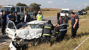 EDİRNE-KIRKLARELİ YOLUNDA KAZA: 4 ÖLÜ