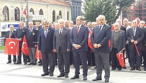 NE MUTLU ETTİĞİ YEMİNE SADIK KALANLARA
