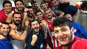 BASKETTE YÜZLER GÜLÜYOR