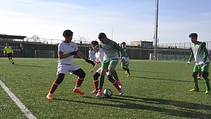 U17’DE YARIŞ KIZIŞTI
