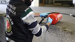 YANGIN SÖNDÜRME TÜPÜNE UYUŞTURUCU GİZLEMİŞ