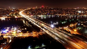 İstanbul'a Demokrasi Yolculuğu