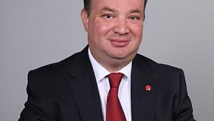 TAVİZSİZ DURUŞU İLE ÖRNEK DEVLET ADAMI