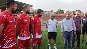 RENKTEN ÖNCE BAŞARILI OLMAMIZ LAZIM