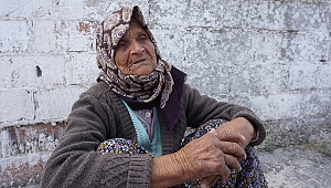GENÇLERE TAŞ ÇIKARTIYOR