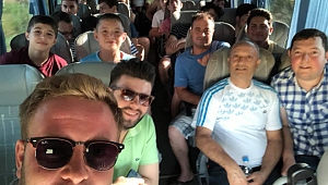 SÜLOĞLU BELEDİYESİ GENÇLERİ DENİZE GÖTÜRDÜ