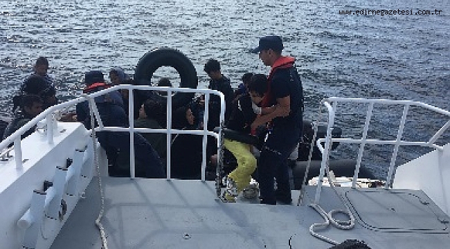 ENEZ AÇIKLARINDA 50 DÜZENSİZ GÖÇMEN YAKALANDI