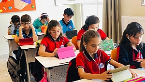 SAFİR KOLEJİ İLKLERİ YAŞATMAYA DEVAM EDİYOR
