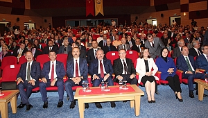T.Ü’DE AKADEMİK TÖREN ŞENTOP’UN KATIMIYLA YAPILDI 