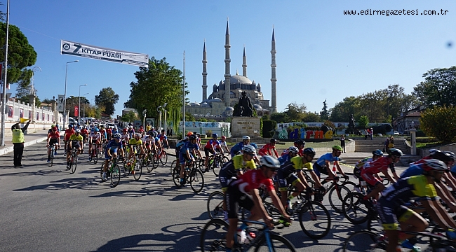 254 KİLOMETRE TER DÖKTÜLER