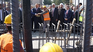 5 BİN KİŞİLİK CAMİNİN TEMELİ ATILDI 