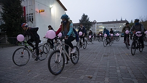 PEDALLAR MEME KANSERİNE DİKKATİ ÇEKMEK İÇİN ÇEVRİLDİ 