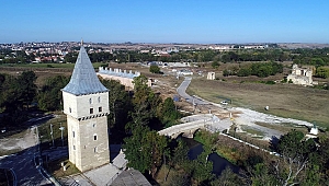 EDİRNE SARAYI'NI AYAĞA KALDIRMA ÇALIŞMALARI SÜRÜYOR 