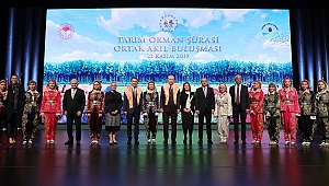 KÜLLİYEDE BÜYÜLEYİCİ GÖSTERİ 