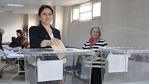 AK PARTİ MAHALLE DELEGELERİNİ SEÇTİ 