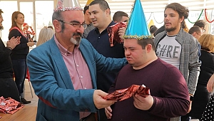 ENGELSİZ YILBAŞI PARTİSİ