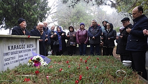 KARAGÖZ VEFATININ 17. YILINDA KABRİ BAŞINDA ANILDI 