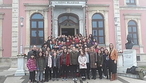 LİDERİN EVLATLARI, YOLUNUZ DA DEVRİMLERİNİZ DE ATATÜRK OLSUN 