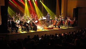 SENFONİ, ARNAVUTLUK İÇİN ÇALDI 