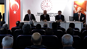 TALEPLERİ TEK TEK NOT ALDI 