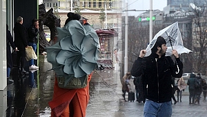 KUVVETLİ FIRTINA UYARISI 