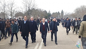 	İNSANLIK DRAMI YAŞANIYOR 