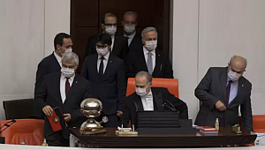 TBMM'de maskeli oturum 