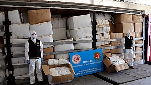AVRUPA'YA GİDEN TIRDA 573 BİN 750 MASKE ELE GEÇİRİLDİ 