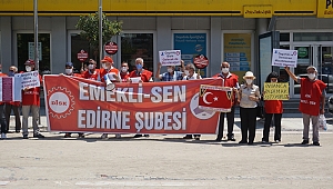 EMEKLİLER GÜNÜNÜ BURUK KUTLADILAR 