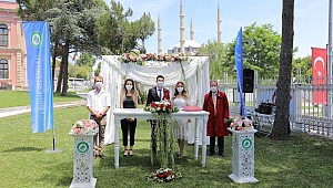 MUHTEŞEM MANZARADA İLK NİKAH 